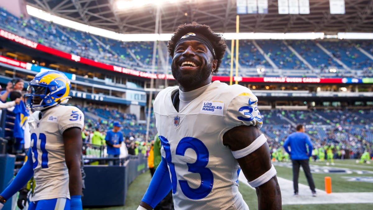 Los Angeles Rams safety Nick Scott (33) runs during an NFL football game  against the Atlanta Falcons Sunday, Sept. 18, 2022, in Inglewood, Calif.  (AP Photo/Kyusung Gong Stock Photo - Alamy