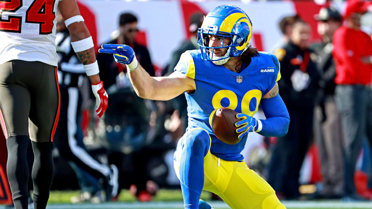 Knee injury knocks Rams TE Higbee out of NFC title game - The San