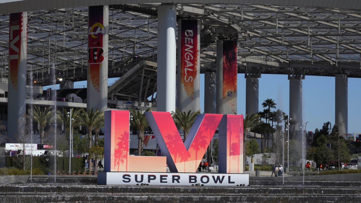 Five Ways to Reinvigorate Your Super Bowl Office Betting Pool