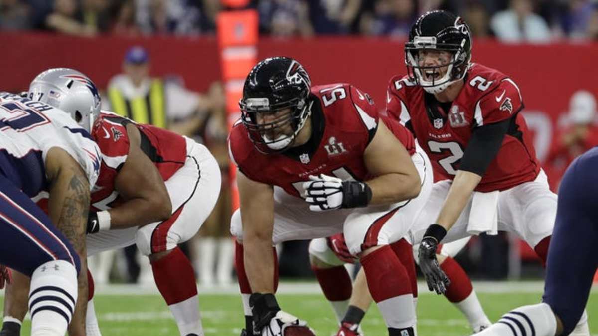 Former Browns Center Alex Mack Announces Retirement from NFL