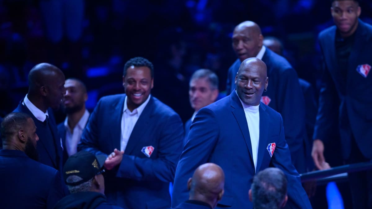 Jordan, Magic honored with 75th anniversary team at NBA All-Star halftime –  The Denver Post