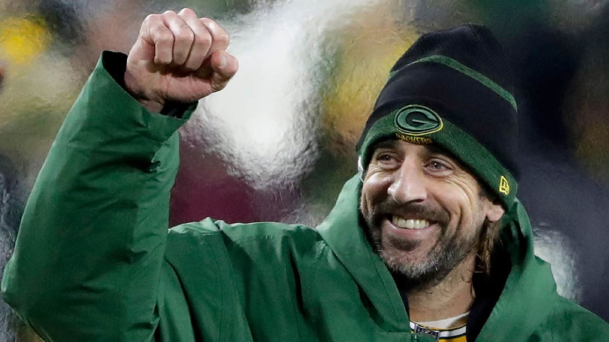 Aaron Rodgers posts hilarious flashback Friday picture - Article - Bardown