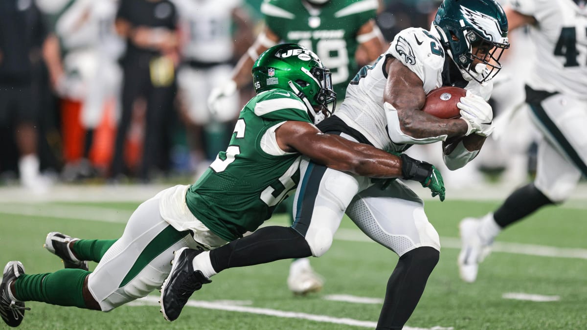 New York Jets linebacker Noah Dawkins (56) in action against the