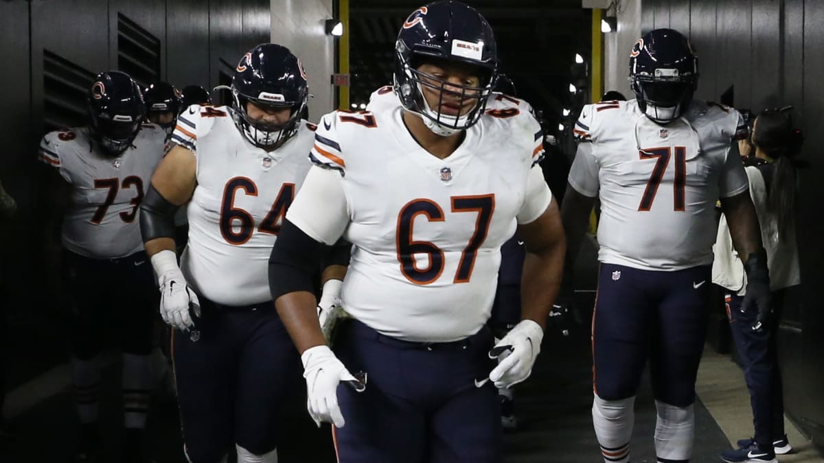 5 ways Chicago Bears GM Ryan Poles has mismanged the offensive line