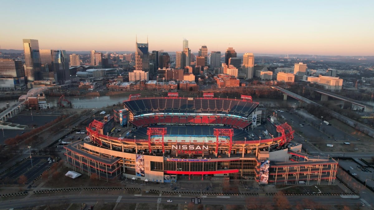 Tennessee Titans unveil first look at proposed new stadium