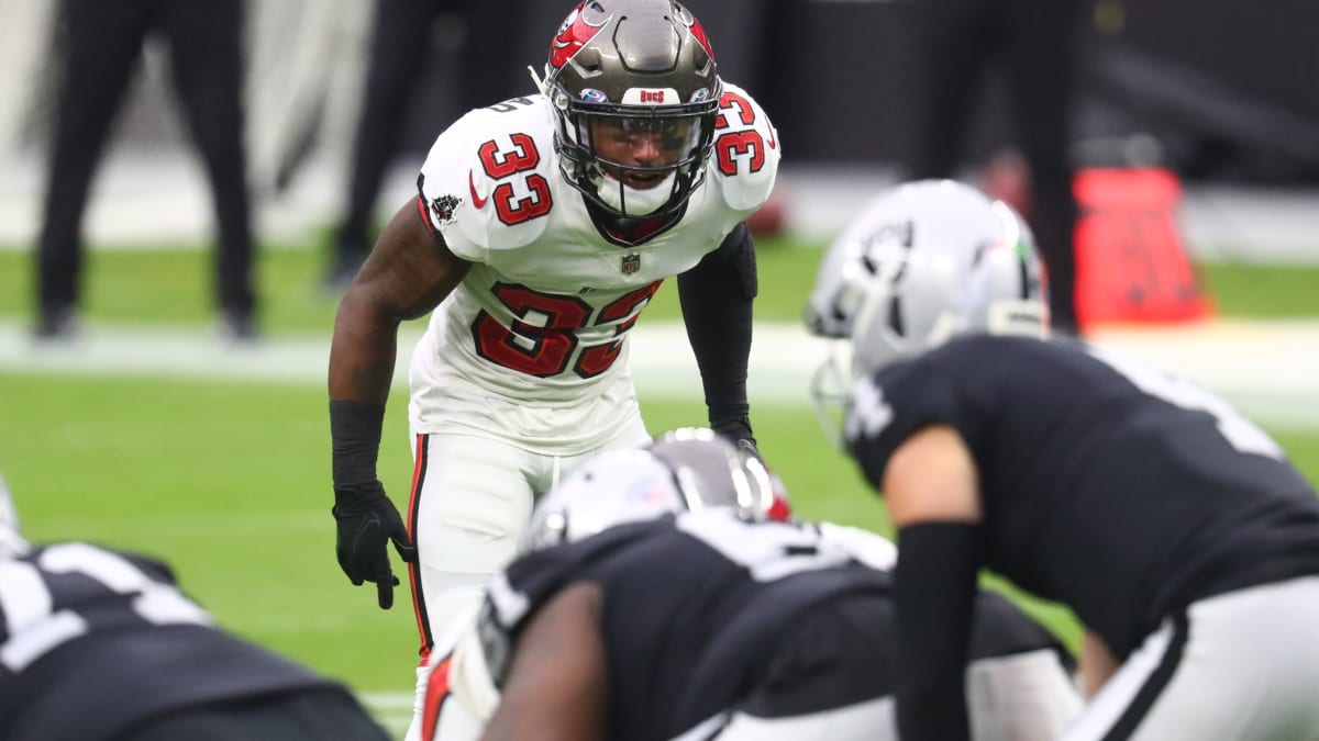 Pitt alum Jordan Whitehead shines in NFC title game with Tampa Bay  Buccaneers - Cardiac Hill