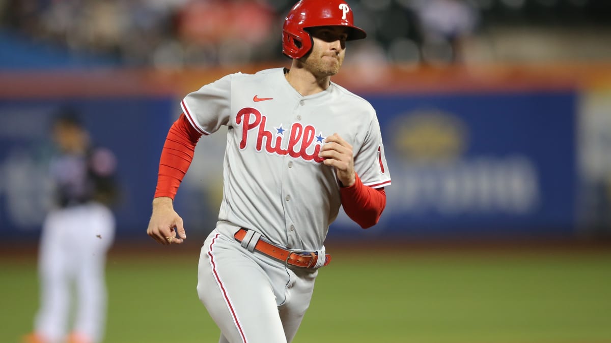 The Philadelphia Phillies Must Re-Sign Free Agent Brad Miller Following MLB  Lockout - Sports Illustrated Inside The Phillies