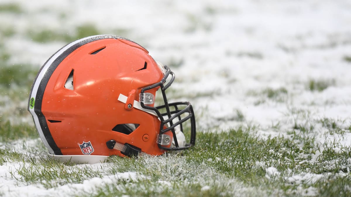 The Bengals Are Not Happy With The Browns' New Helmets - The Spun