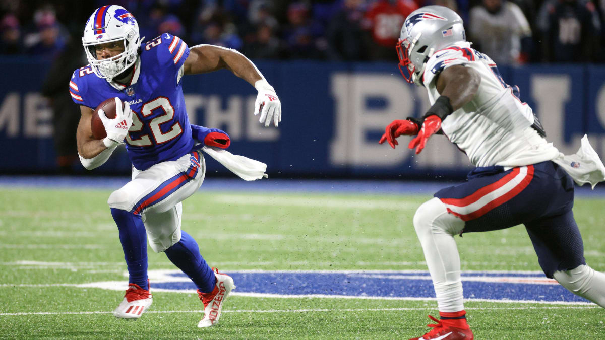 New York Giants' Matt Breida plays during an NFL divisional round playoff  football game, Saturday, Jan. 21, 2023, in Philadelphia. (AP Photo/Matt  Slocum Stock Photo - Alamy