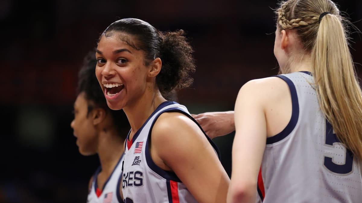 Why Evina Westbrook gave up potentially being a first-round WNBA draft pick  to return to the UConn women's basketball team – Hartford Courant