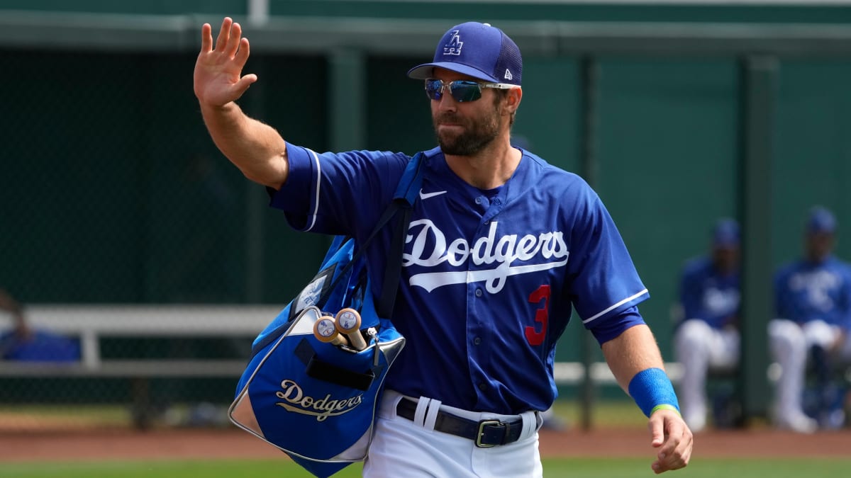 Dodgers' Chris Taylor reveals he had offseason elbow surgery - Los