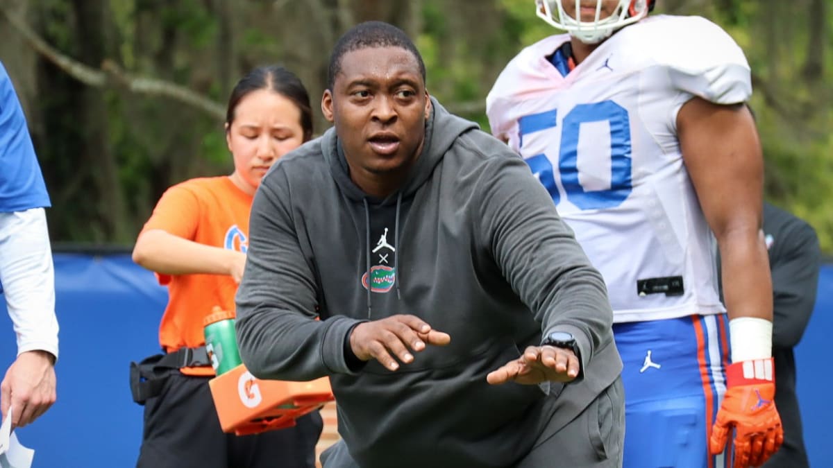 Florida Gators: Why Darnell Stapleton's Super Bowl ring does and