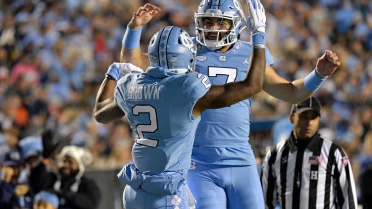 Tar Heels in NFL: Sam Howell rallies Commanders to victory; Ezeudu