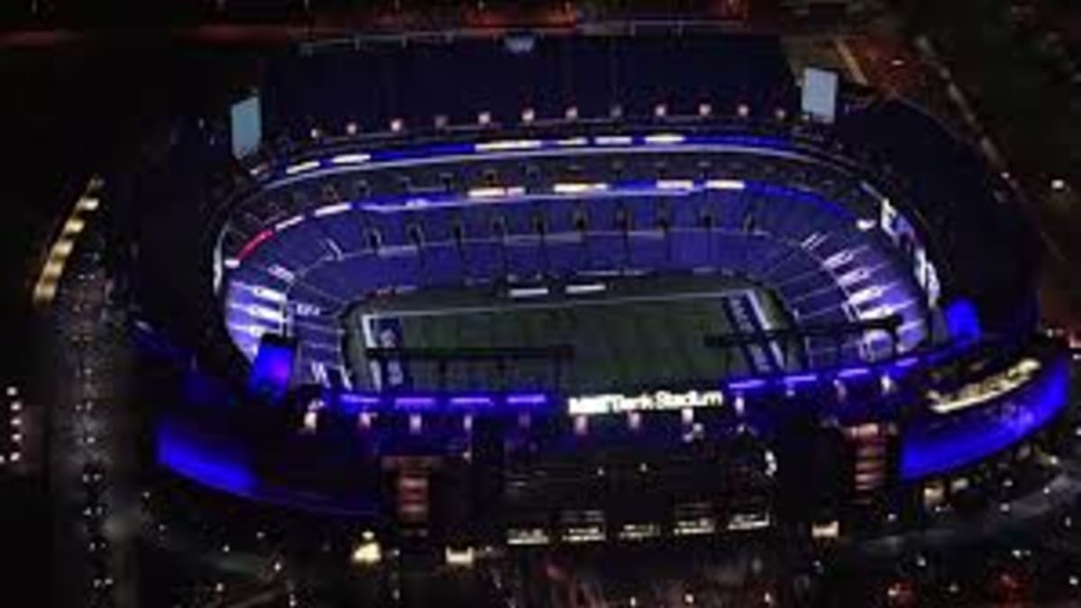 Baltimore Ravens unleash giant-sized augmented reality raven at M&T Bank  stadium – here's the tech behind how it was done