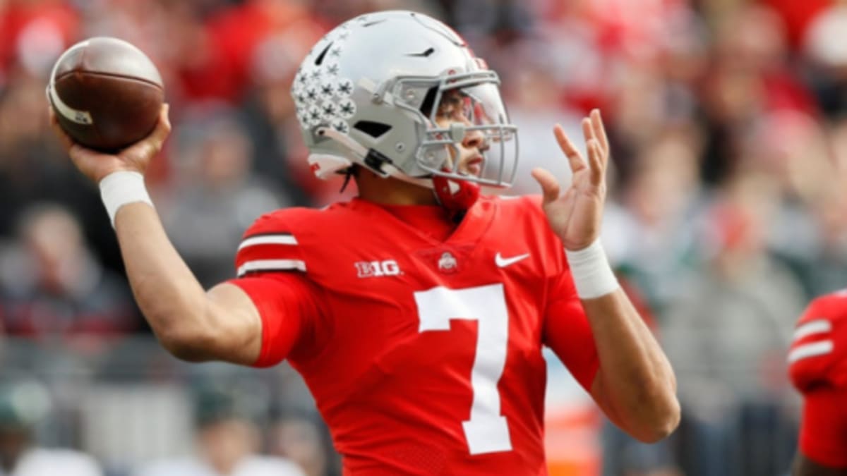 College Football Expert Picks For UCLA Vs. Oregon, Ohio State Vs. Iowa