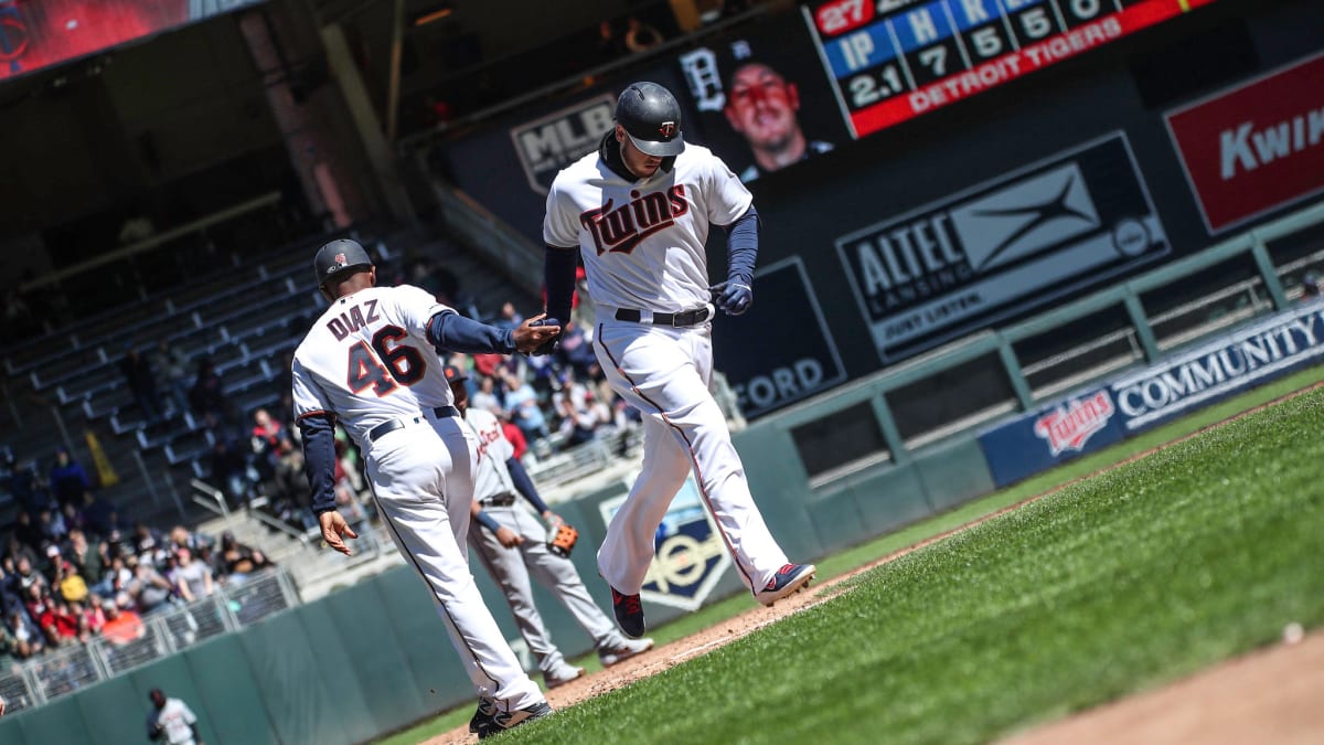 Twins to slow down C.J. Cron as thumb pain lingers – Twin Cities