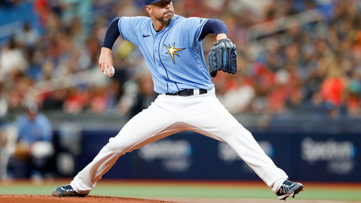 Corey Kluber strikes out 10 in Rays' win over Guardians