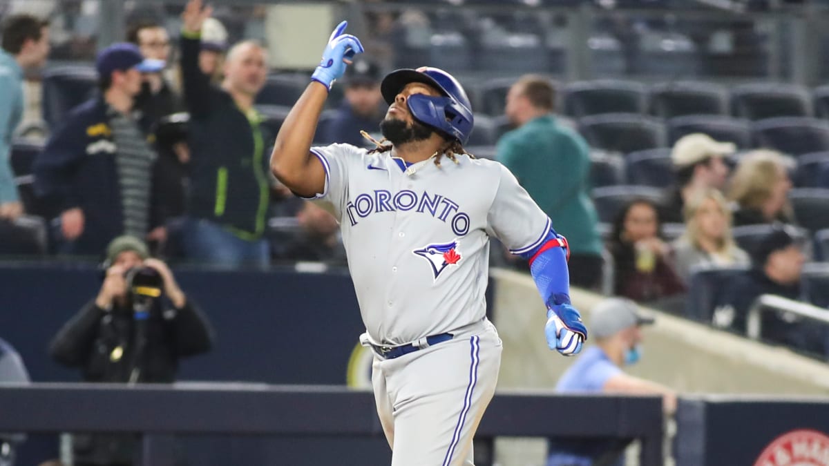 Vladimir Guerrero Jr. homers three times in Yankees' 6-4 loss to Toronto -  Pinstripe Alley