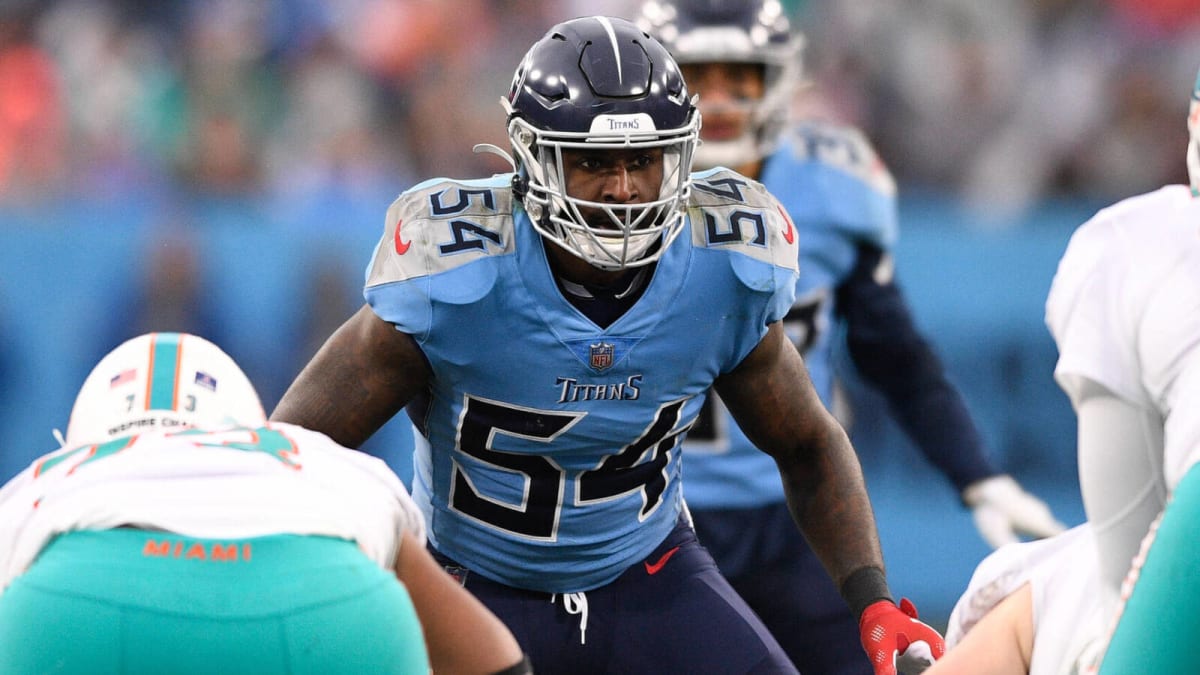 Titans linebacker Rashaan Evans ejected for throwing punch