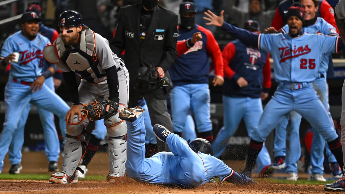 Grossman's walk-off walk, 09/03/2022