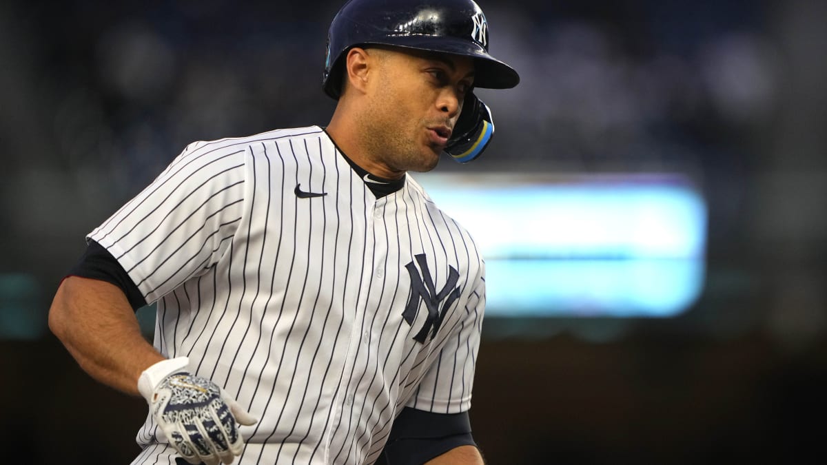 Giancarlo Stanton of the New York Yankees perfectly poised after becoming  the 7th fastest player to reach 350 homers