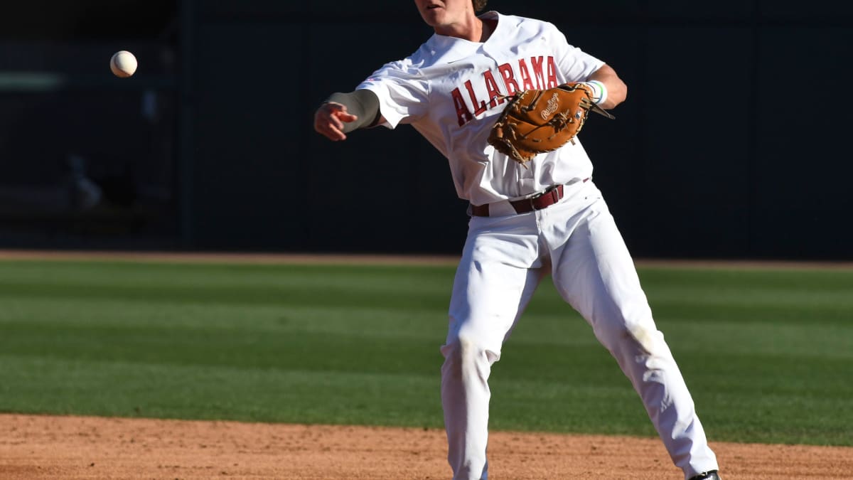 Alabama Baseball Falls in Narrow 6-5 Loss to No. 19 LSU - Sports  Illustrated Alabama Crimson Tide News, Analysis and More