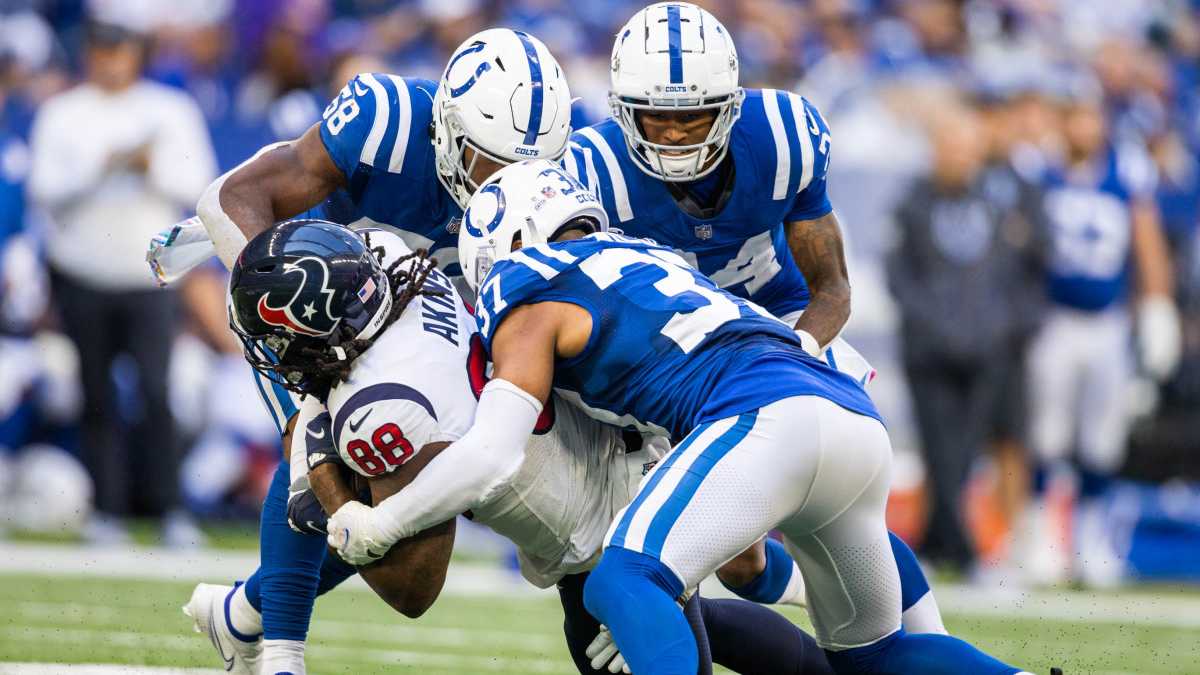 Indianapolis Colts Sign Free-Agent DT Antwaun Woods - Sports Illustrated  Indianapolis Colts News, Analysis and More