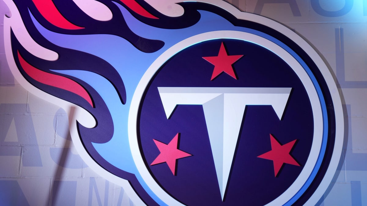 Tennessee Titans Employees Warmly Welcome Ran Carthon - Sports