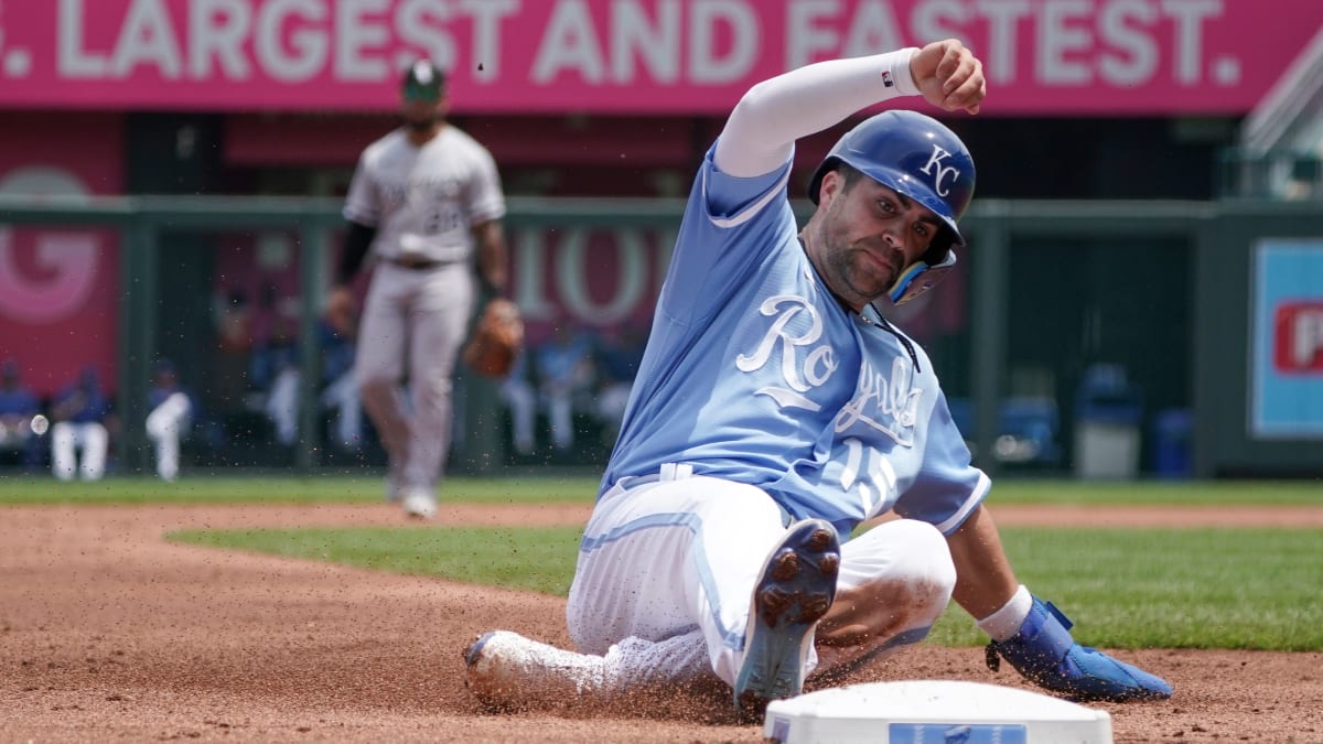 Touching moment top MLB draft pick for the Kansas City Royals pays off  parents' debt for Christmas