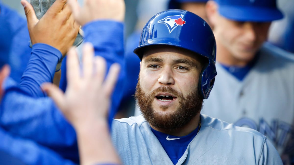 Russell Martin bids farewell to Blue Jays fans after retiring in