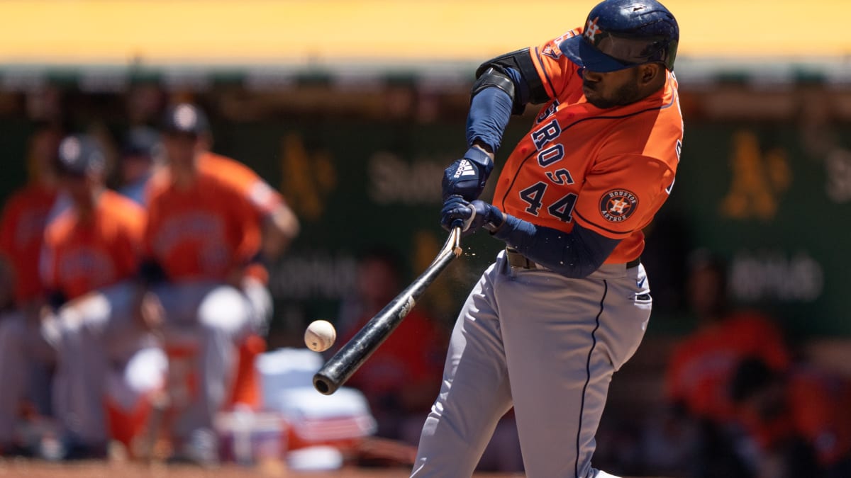 Houston Astros sign slugger Yordan Álvarez to a 6-year extension