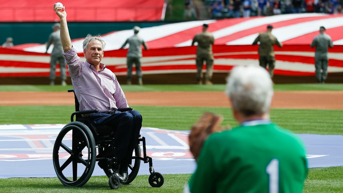 Gov. Greg Abbott on X: .@Rangers legend “Pudge” Rodriguez is known as one  of the greatest catchers in MLB history. From winning a World Series to  being inducted to the Baseball Hall