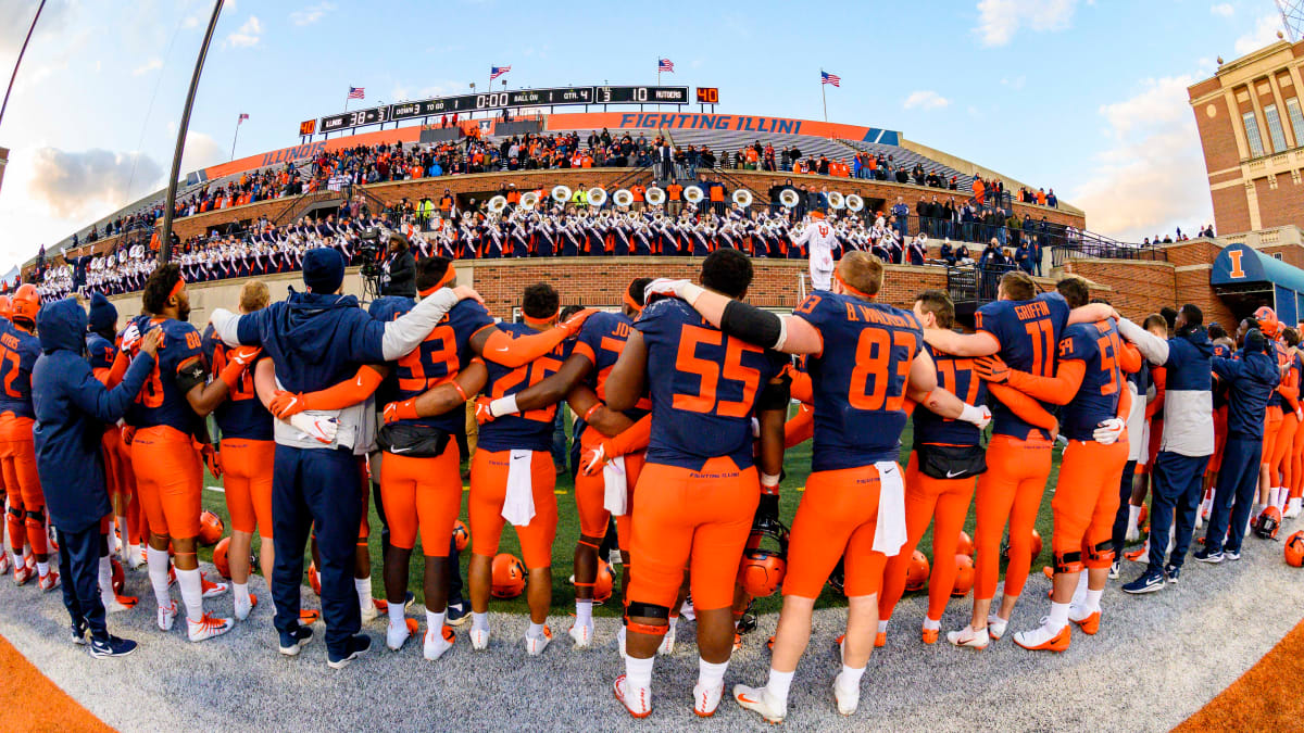 Illinois Football on X: Nothing in the air is safe. #Illini // #HTTO //  #famILLy  / X