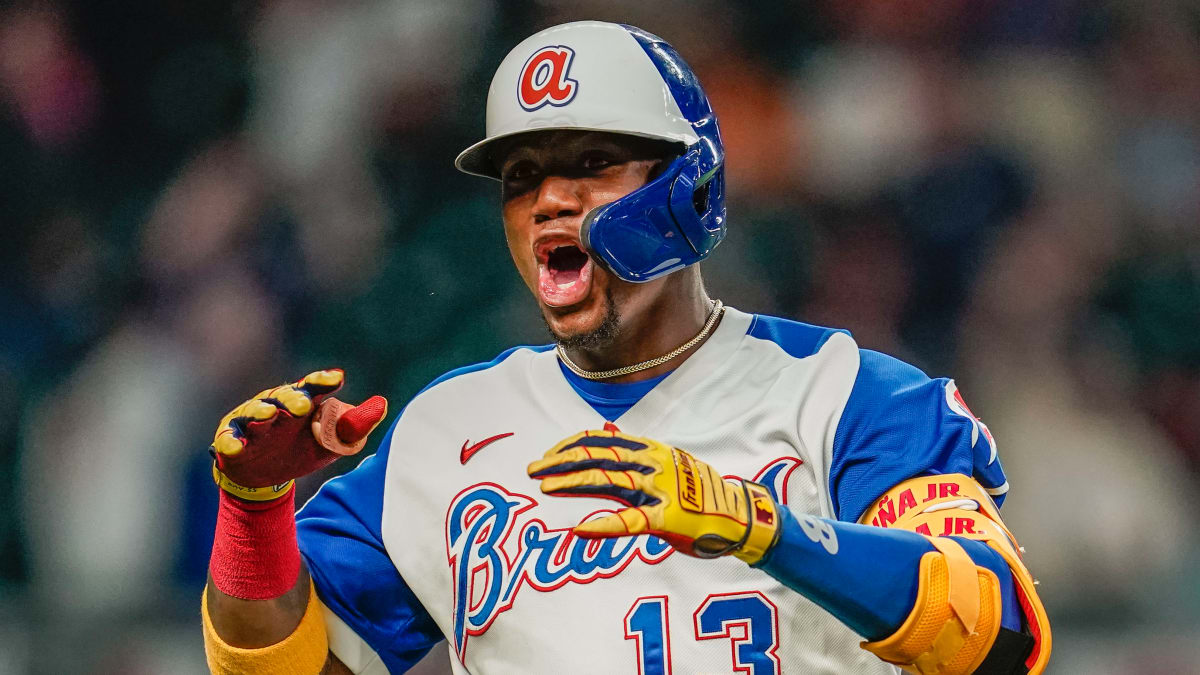 Ronald Acuña Jr. joins exclusive 40-40 club with 40th home run of the  season for Braves - ABC News
