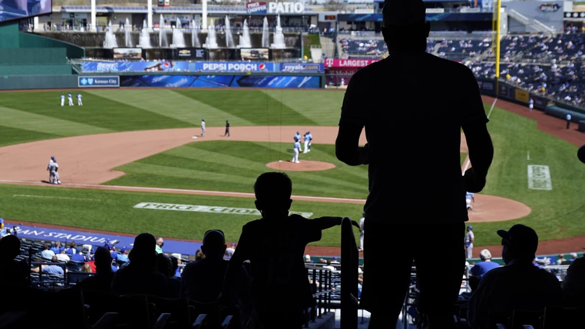 The K reopens: Royals to allow fans back in for 2021 season