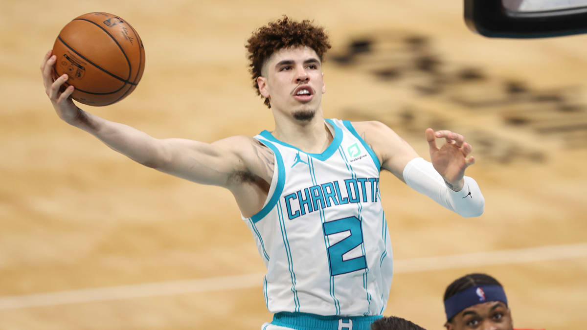 Best NBA Bets & Props: LaMelo Ball's Minutes Limit Smoke Screen