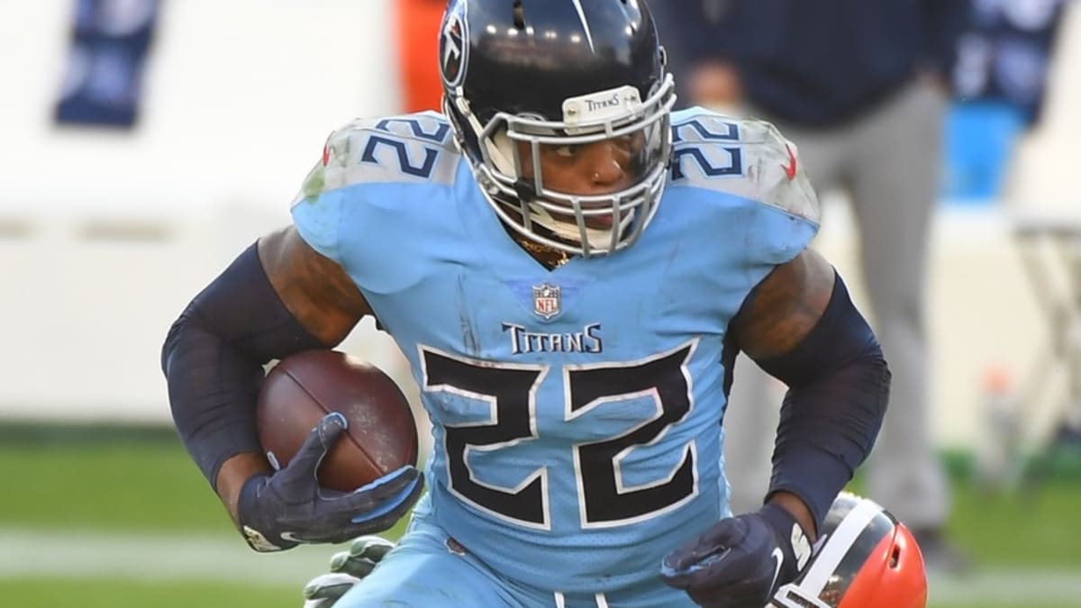 Derrick Henry tosses Josh Norman down during Bills-Titans game