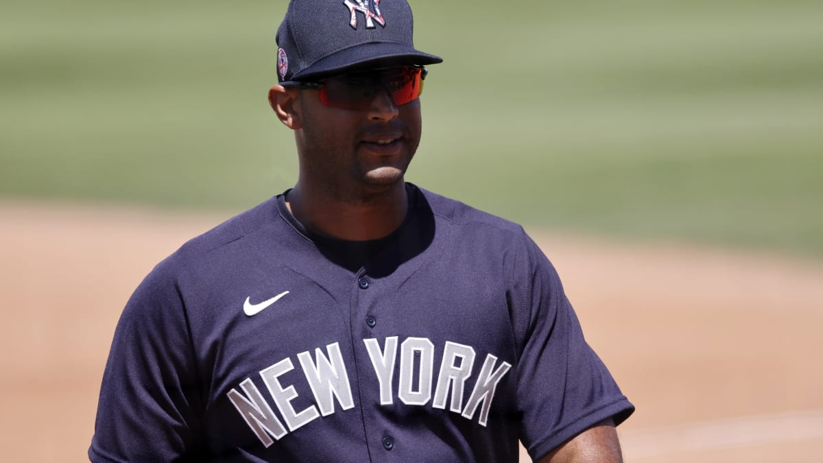 Y field of dreams yankees jersey ankees outfielder Aaron Hicks to have  wrist surgery; season in jeopardy