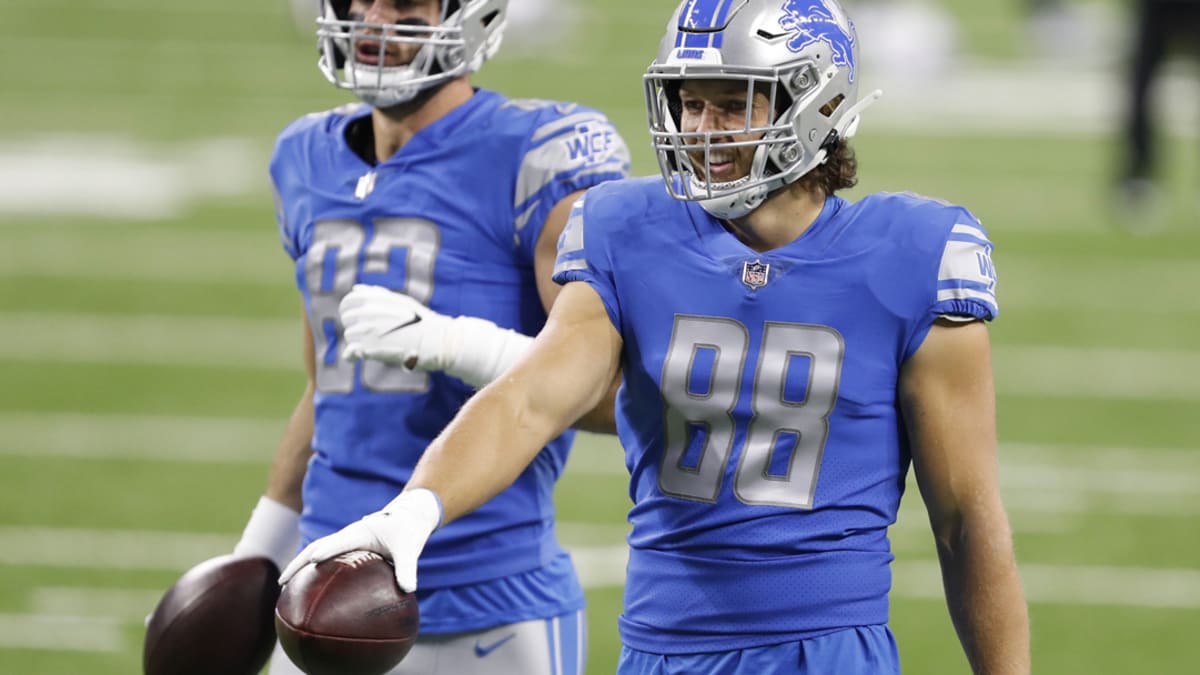 Detroit Lions TE T.J. Hockenson out for the season after thumb surgery