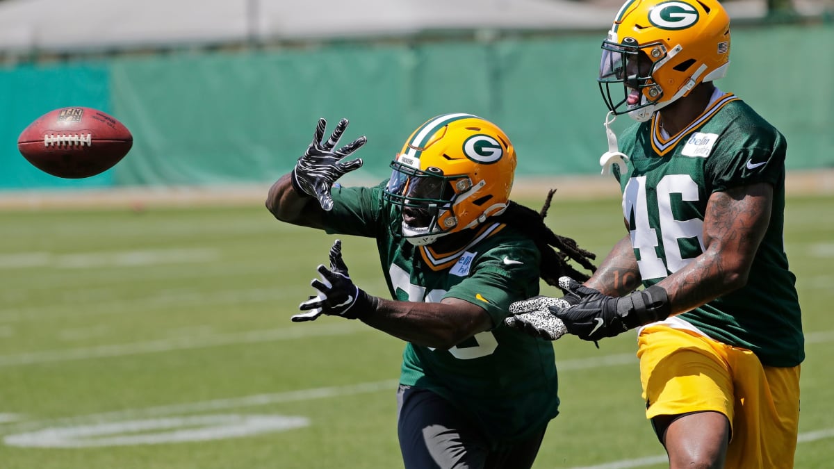 Packers Re-Signing All-Pro Linebacker De'Vondre Campbell - Sports  Illustrated Green Bay Packers News, Analysis and More