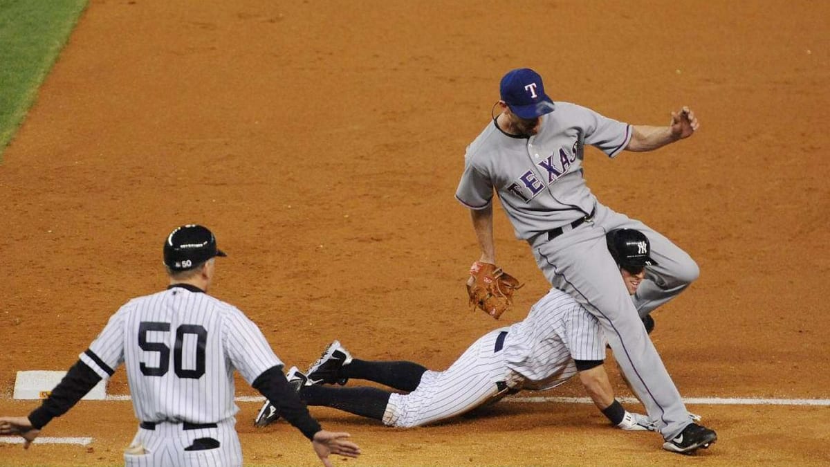 Cliff Lee dominates Yankees, Rangers grab 2-1 lead in ALCS - NBC Sports