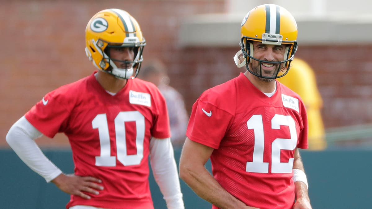 Aaron Rodgers' 'The Office' T-shirt creates Packers training camp buzz