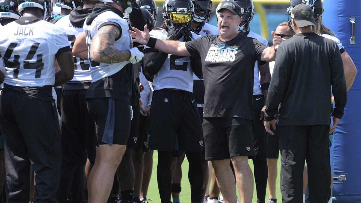 3 Observations on Jacksonville Jaguars Extending Roy Robertson-Harris -  Sports Illustrated Jacksonville Jaguars News, Analysis and More