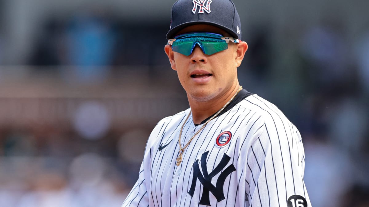 Yankees, Gio Urshela Agree to One-Year Deal - Sports Illustrated NY Yankees  News, Analysis and More