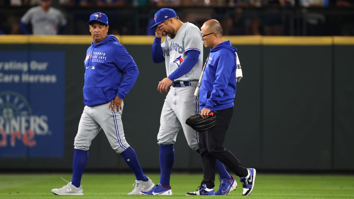 Jays' Springer exits early with 'mild' ankle sprain