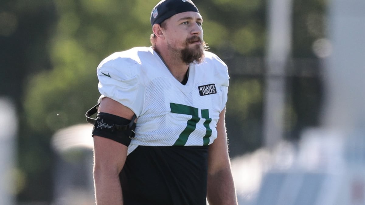 AP source: Jets OL Alex Lewis retiring from playing football