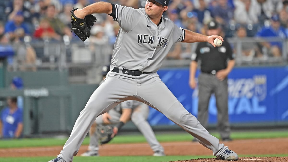 New York Yankees Closer Clay Holmes Likely Headed to Injured List With Back  Issue - Sports Illustrated NY Yankees News, Analysis and More