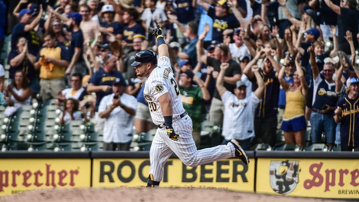 WALK-OFF GRAND SLAM! Daniel Vogelbach wins it for the Brewers with an  ultimate grand slam! 