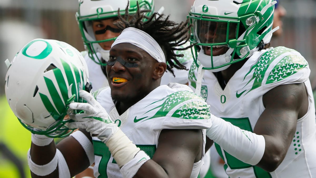 Oregon Football Defenders Kayvon Thibdoeaux and Verone McKinley Earn  All-American Honors - Sports Illustrated Oregon Ducks News, Analysis and  More