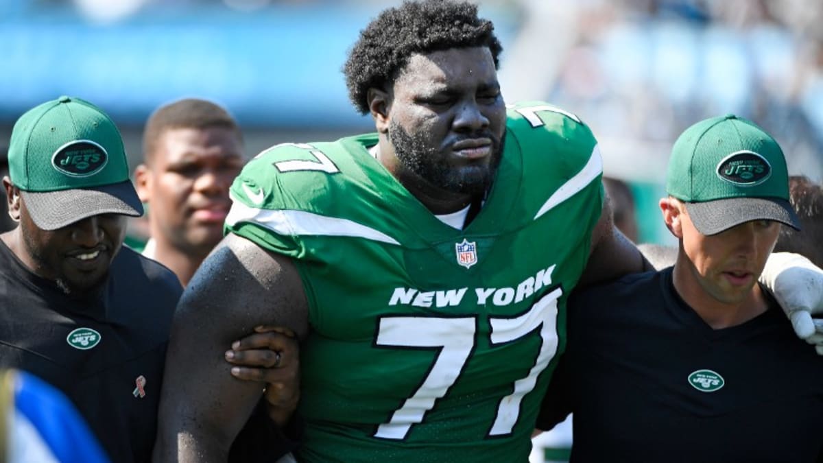 Jets' Mekhi Becton sits out with soreness in surgically repaired